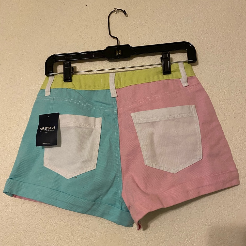 Patchwork High-Waisted Shorts - Picture 2 of 2